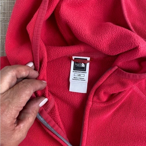 The North Face Women's Red Fleece Hoodie - Picture 7 of 11